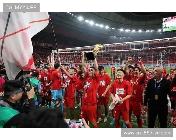 亚冠球队攻防转换速度对比 由守转攻瞬间决策质量 亚冠球队攻防转换速度对比 由守转攻瞬间决策质量